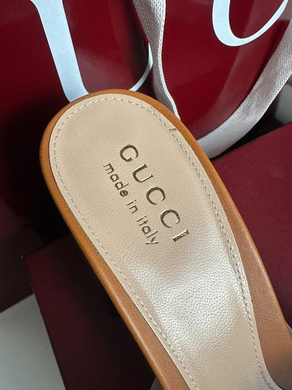 Gucci Sandales Talon Large Cuir Marron Détail Chaîne T.38 — Neuves