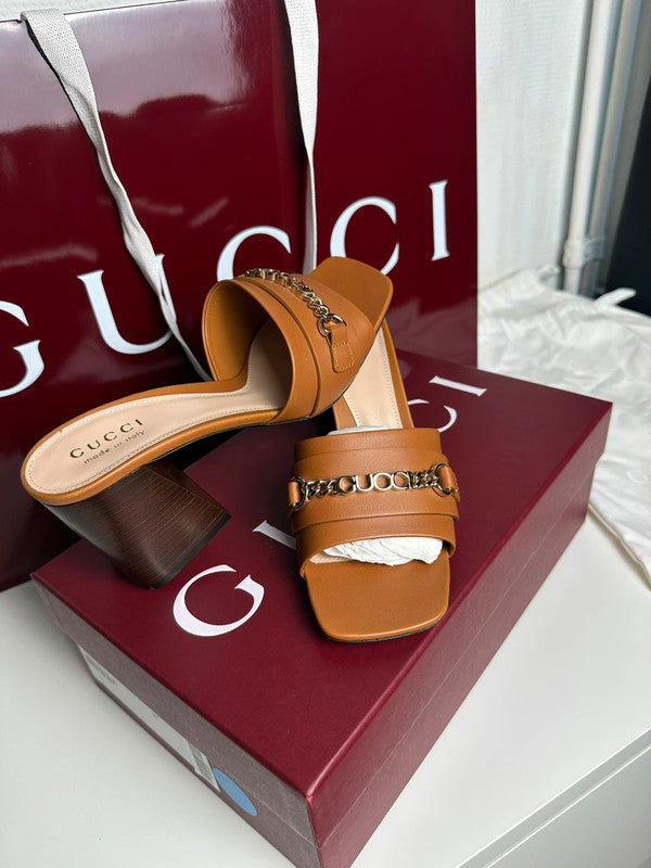 Gucci Sandales Talon Large Cuir Marron Détail Chaîne T.38 — Neuves