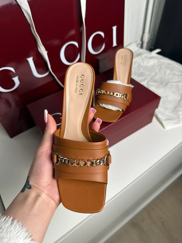 Gucci Sandales Talon Large Cuir Marron Détail Chaîne T.38 — Neuves