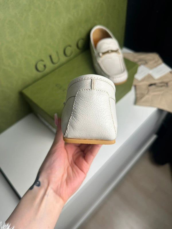 Gucci Mocassins Tayma Cuir Grainé Mystic White T.41,5 — Neufs