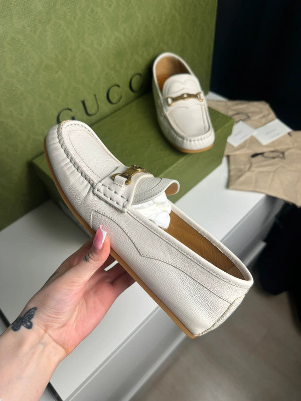 Gucci Mocassins Tayma Cuir Grainé Mystic White T.41,5 — Neufs