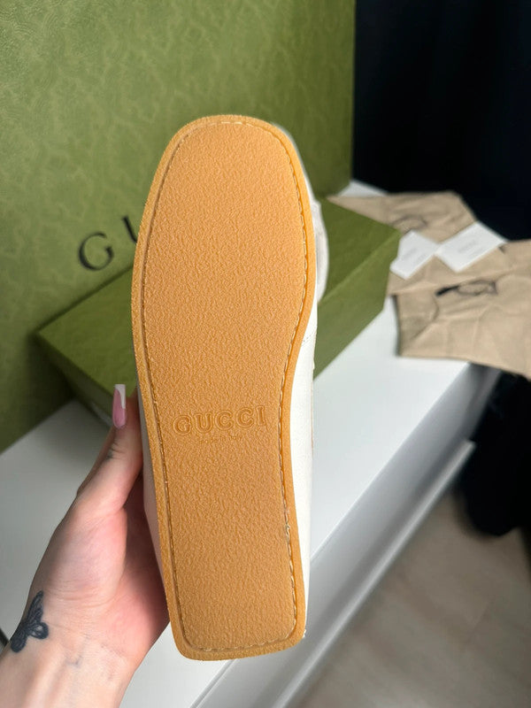 Gucci Mocassins Tayma Cuir Grainé Mystic White T.41,5 — Neufs