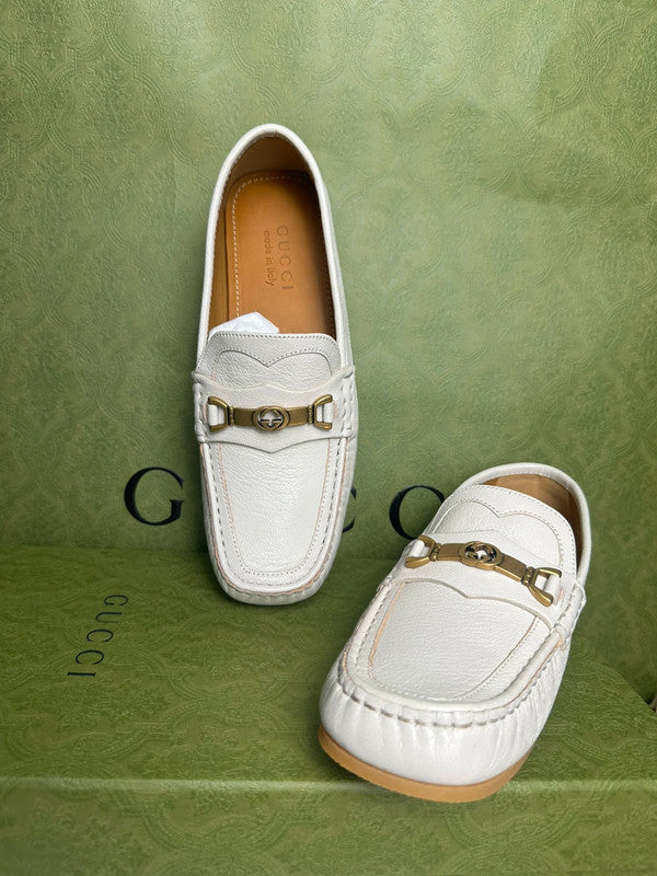 Gucci Mocassins Tayma Cuir Grainé Mystic White T.41,5 — Neufs