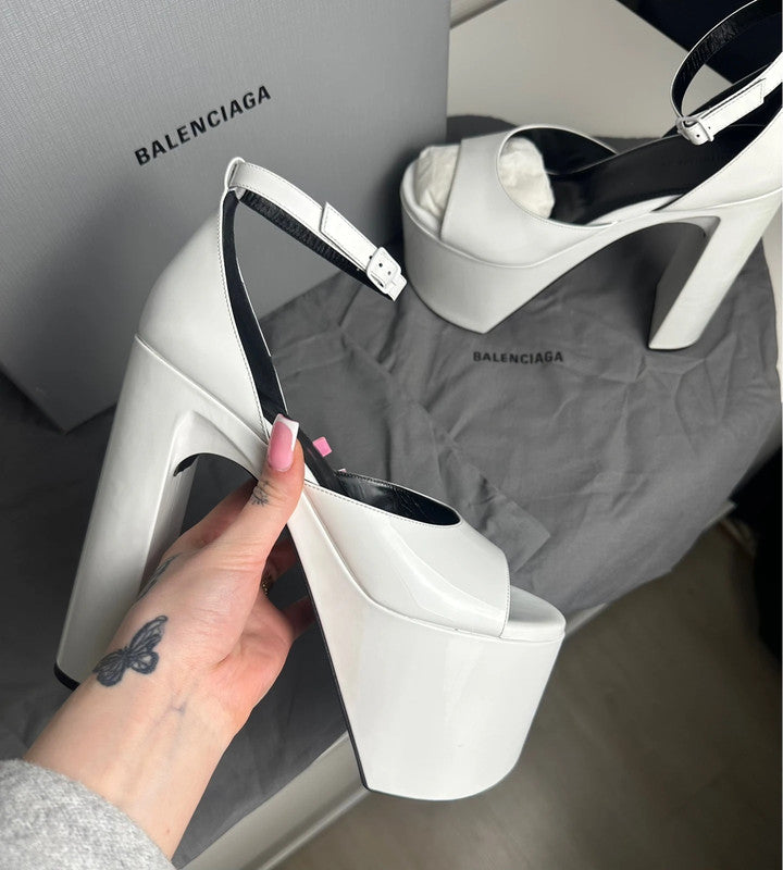 Balenciaga Sandales Plateforme Cuir Verni Blanc T.40 — Neuves