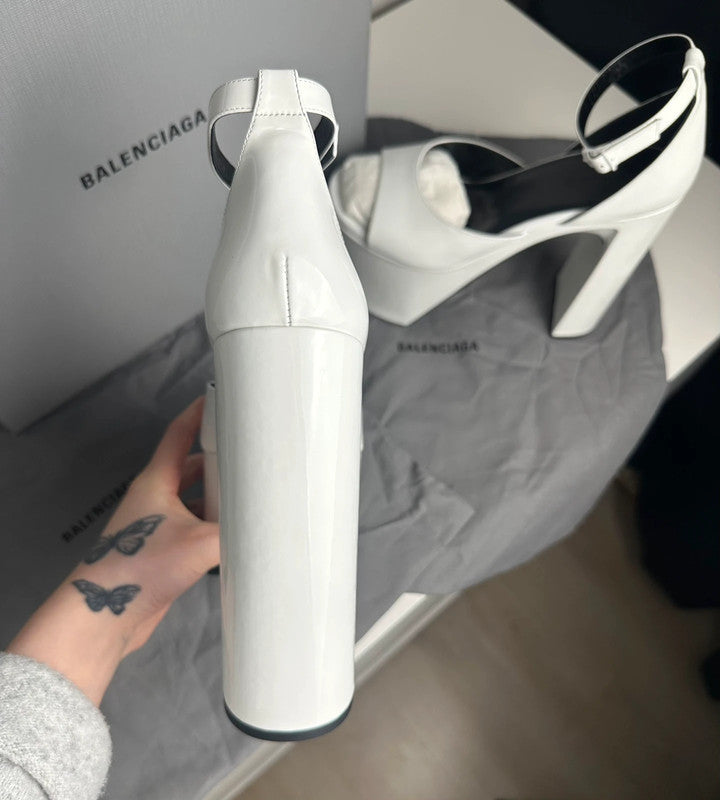 Balenciaga Sandales Plateforme Cuir Verni Blanc T.40 — Neuves