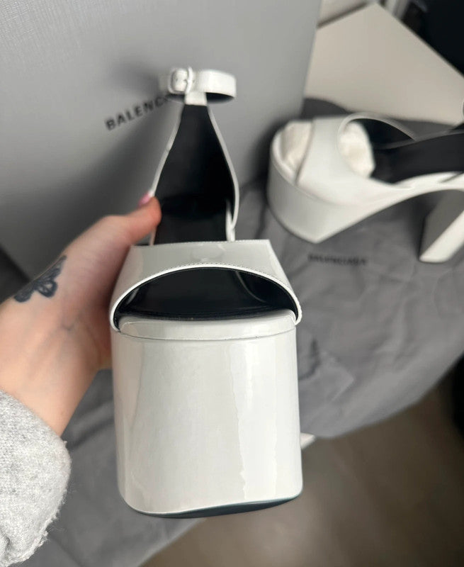 Balenciaga Sandales Plateforme Cuir Verni Blanc T.40 — Neuves