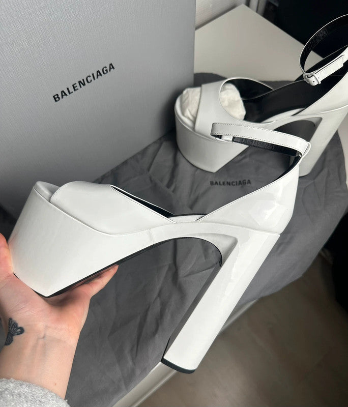 Balenciaga Sandales Plateforme Cuir Verni Blanc T.40 — Neuves