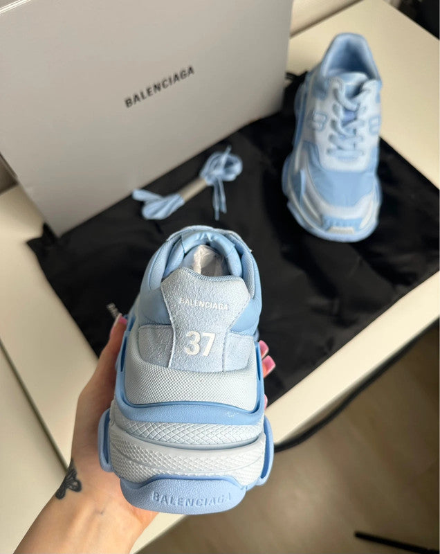 Balenciaga Triple S Sneakers Textile & Mesh Bleu Pastel T.37 — Neuves