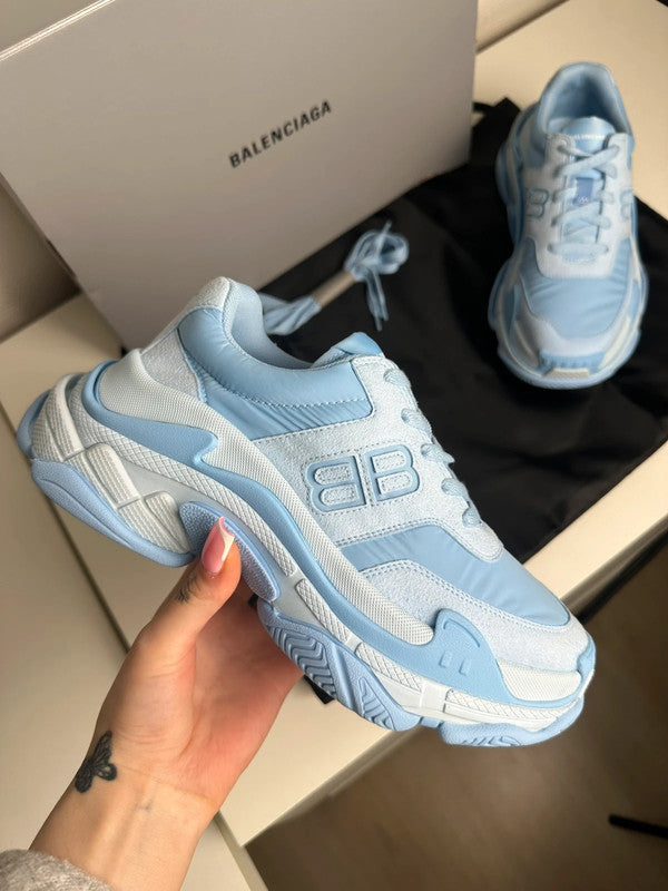 Balenciaga Triple S Sneakers Textile & Mesh Bleu Pastel T.37 — Neuves