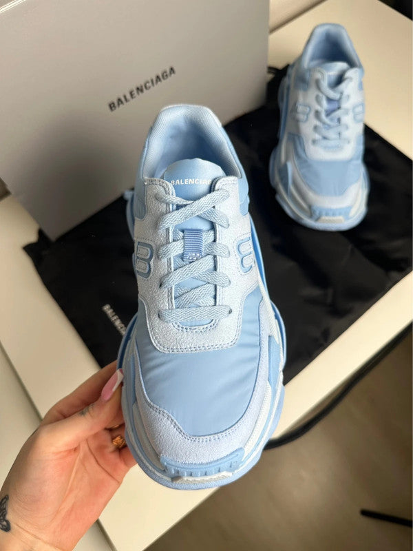 Balenciaga Triple S Sneakers Textile & Mesh Bleu Pastel T.37 — Neuves