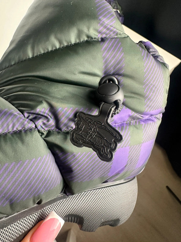 Burberry Pillow Boots Motif Hunter IP Check Mauve & Noir T.40 — Neuves