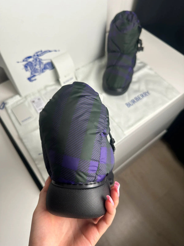 Burberry Pillow Boots Motif Hunter IP Check Mauve & Noir T.40 — Neuves