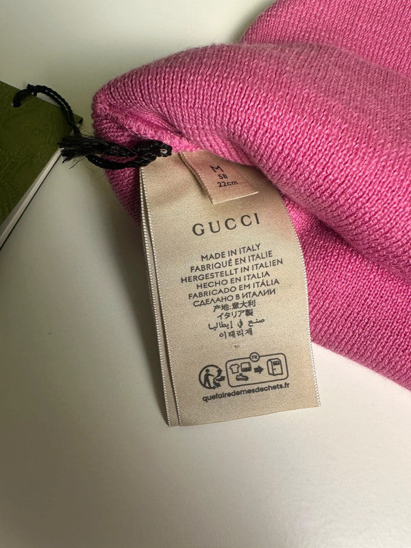 Gucci Bonnet Laine Rose Fuchsia Logo Brodé T.M — Neuf