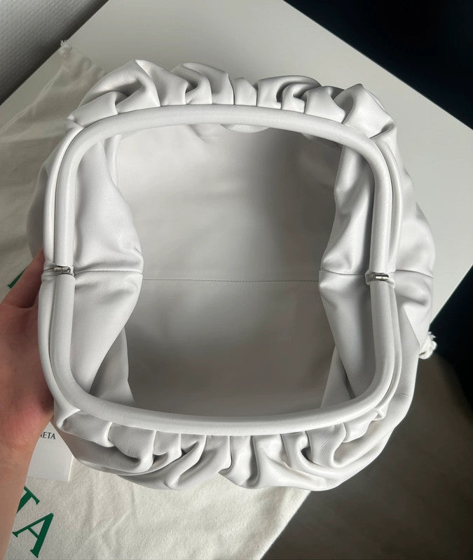 Bottega Veneta The Pouch cuir blanc grand modèle neuf dustbag